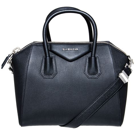 The Ultimate Bag Guide: The Givenchy Antigona Bag